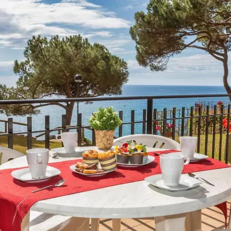 Seafront Views In Apartman Platja d'Aro