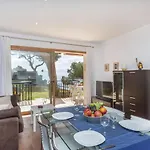 Appartement Seafront Views In *