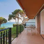 Seafront Views In Appartement Castell-Platja d'Aro