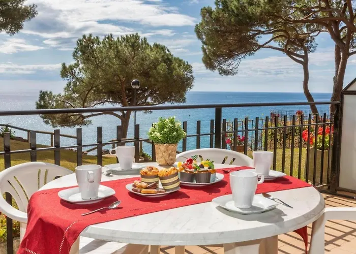 Seafront Views In Daire Platja d'Aro